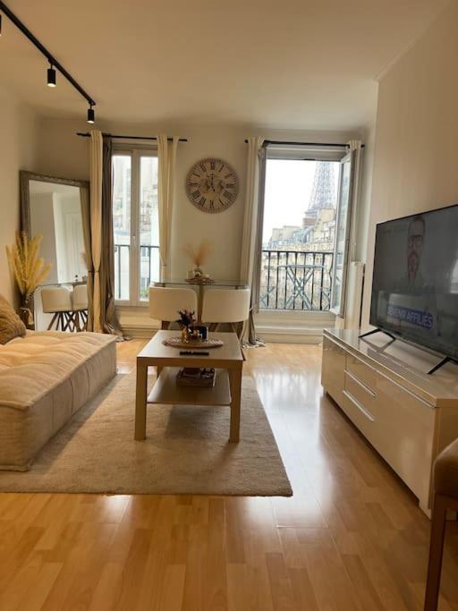 Appartement Paris Vue Tour Eiffel Trocadero Exteriör bild